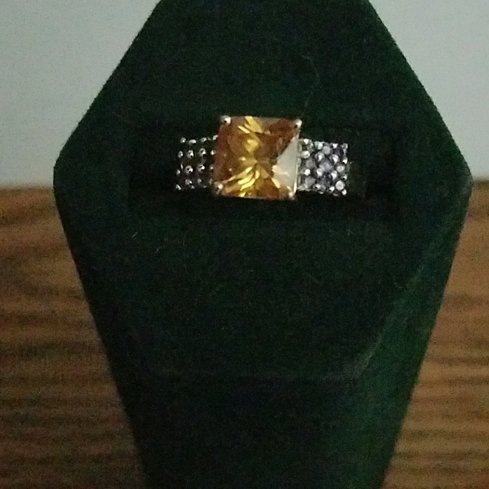 Lovely Sterling Silver Ring