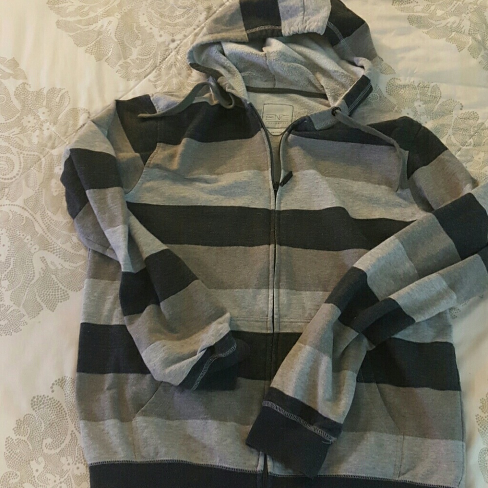 TRINITY COLLECTION MEN'S GREY STRIPED HOODIE