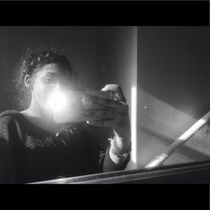 Meet your Posher, Anastaciea