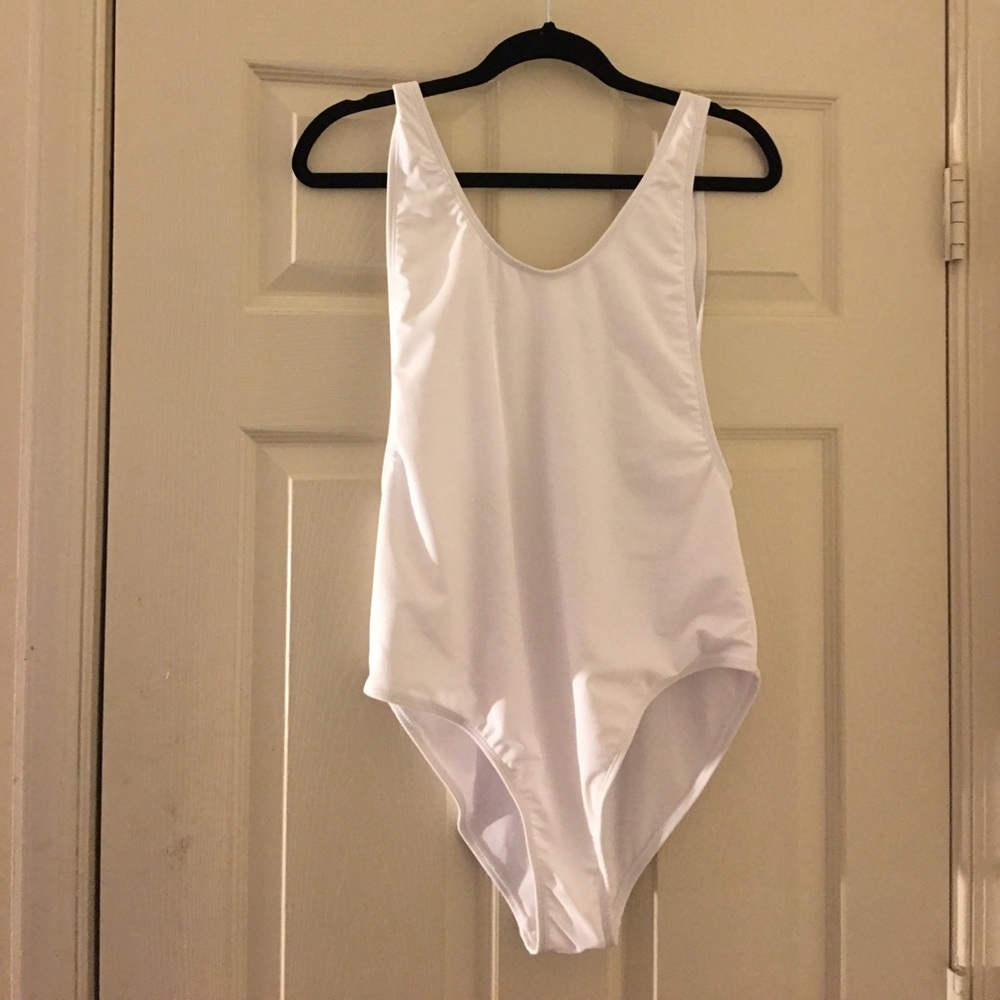 One piece swim suite