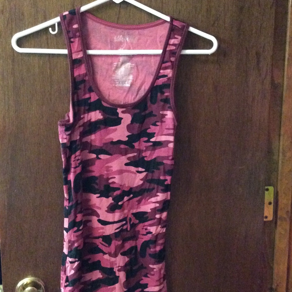 Pink/purple Camo tank top