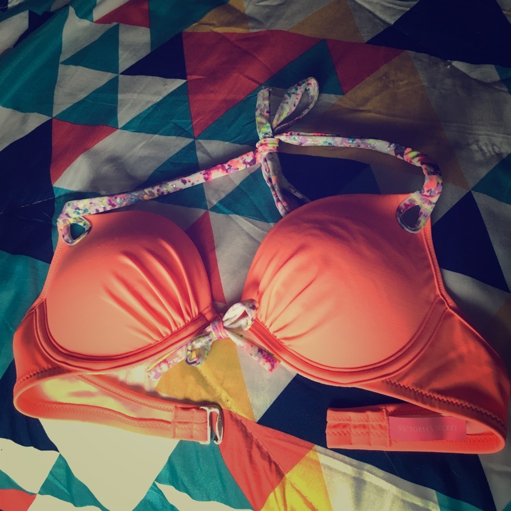 Nwot Victoria's Secret white graffiti/ coral top