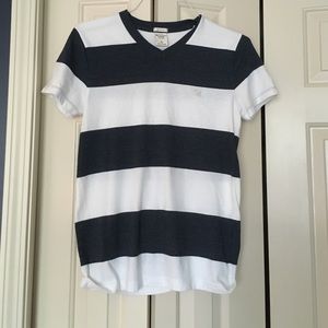 Abercrombie Men's Sz small tshirt