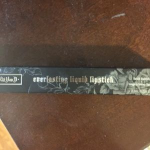 Kat Von D everlasting liquid lipstick