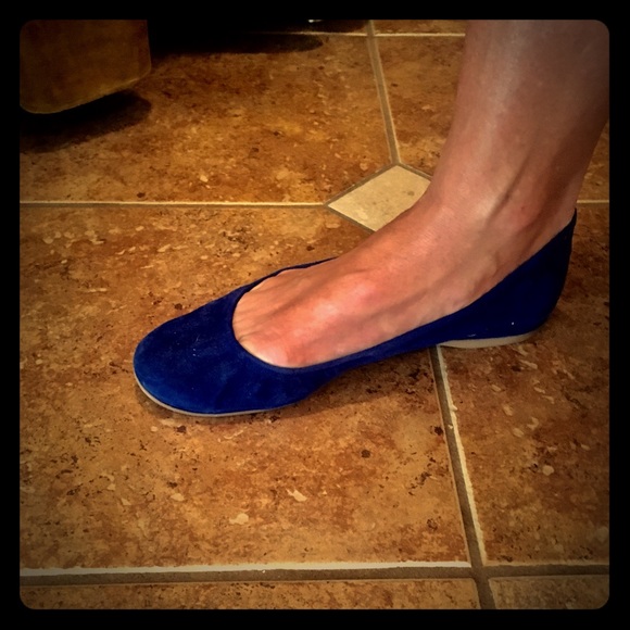 J crew Brilliant Blue Suede flats - Picture 1 of 2