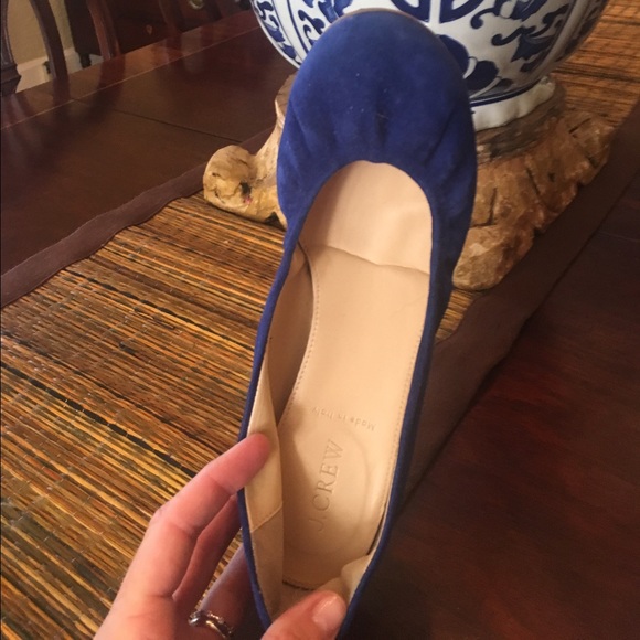 J crew Brilliant Blue Suede flats - Picture 2 of 2
