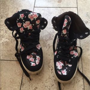 brand new high tops!! really cute and never worn!!