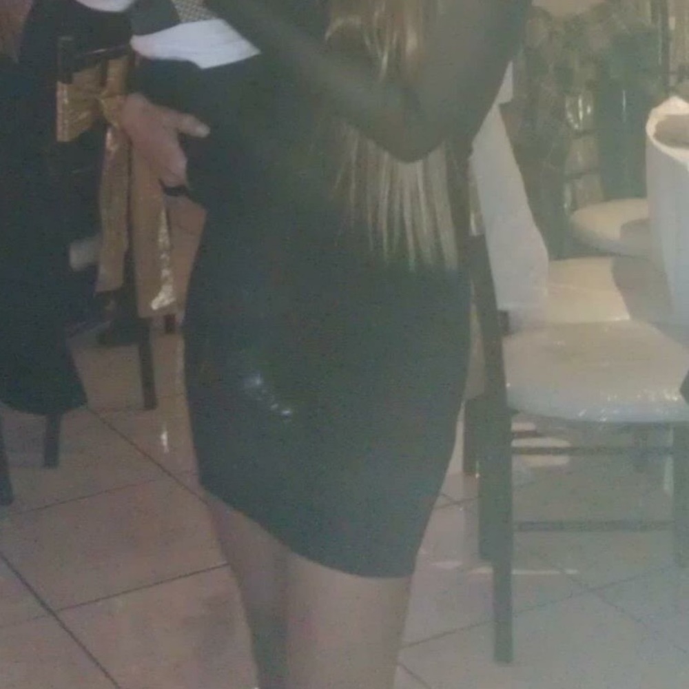 Bebe Dress - Picture 2 of 4