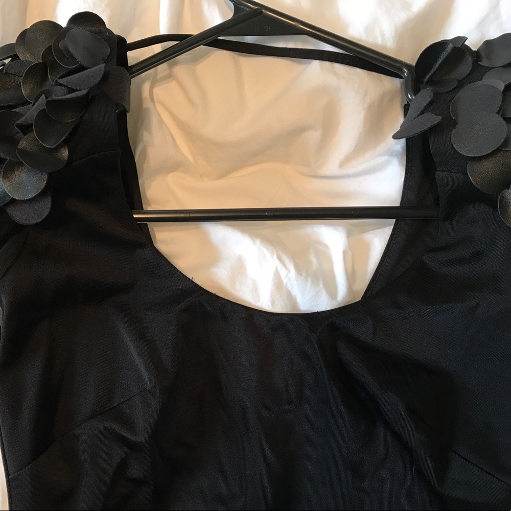 Bebe Dress - Picture 4 of 4