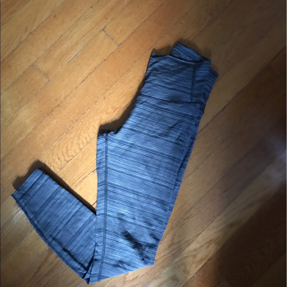 Lululemon high times 7/8 pants size 2 cyber stripe