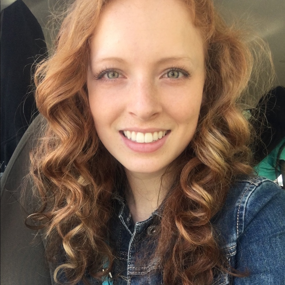 Meet your Posher, Caroline