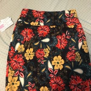 BNWT lularoe Cassie M