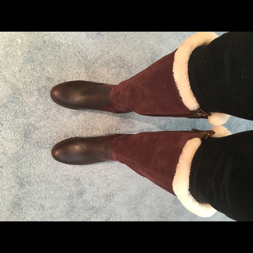 UGG Mischa size 11 heeled boots, hardly worn.
