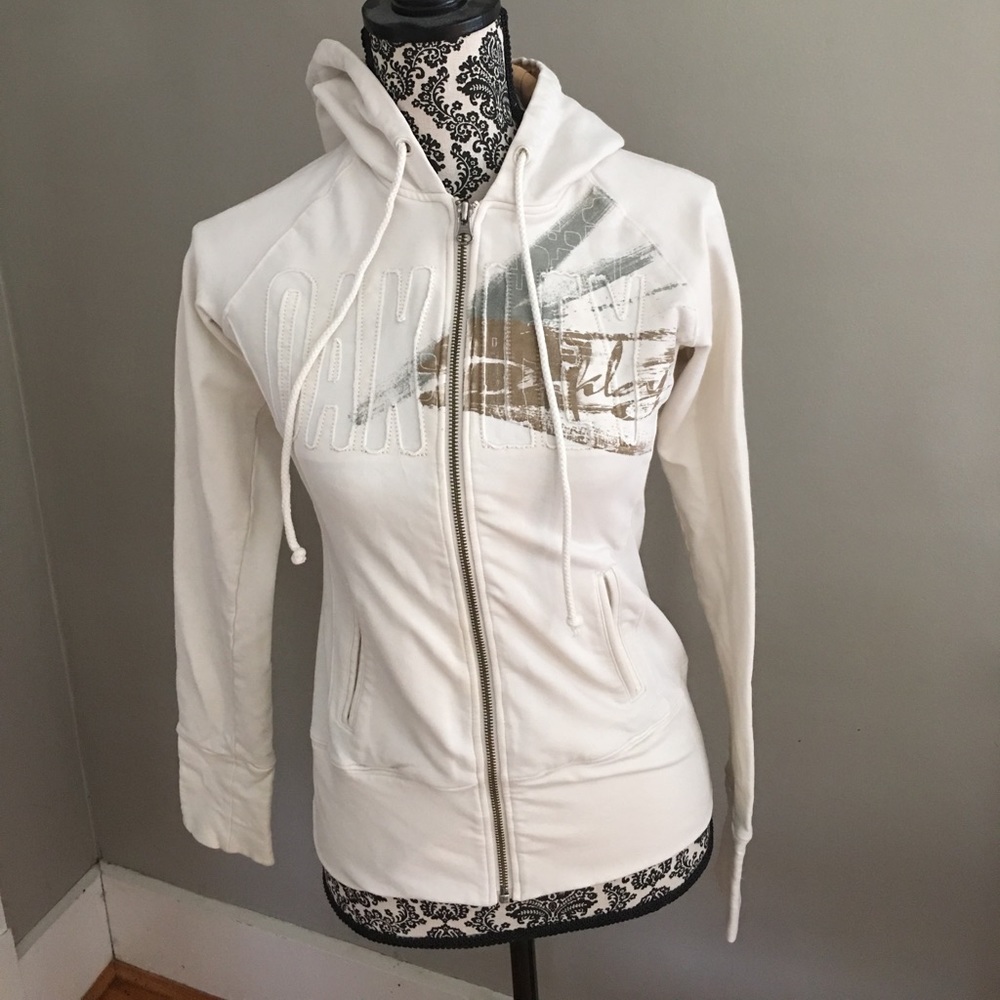Oakley sweatshirt size small