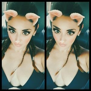 Meet your Posher, Sabrina