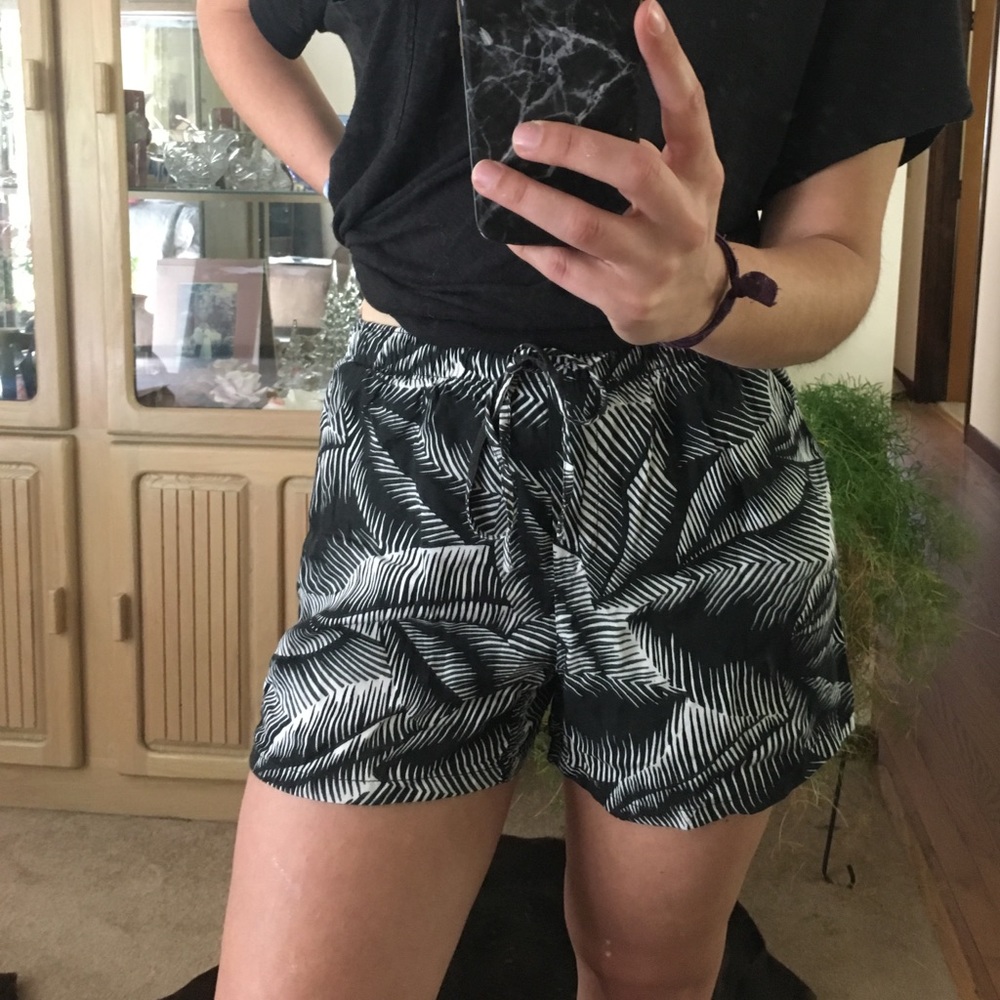 Gap shorts