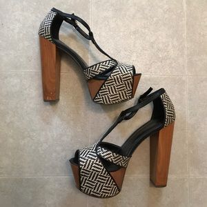 Jessica Simpson "Dolee" Raffia Platform Sandals