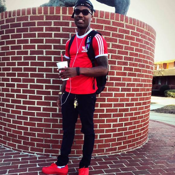 Meet your Posher, Malik - Picture 1 of 1