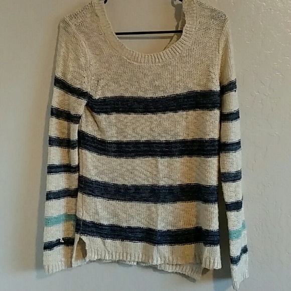 Comfy Stripped Sweater - Picture 1 of 4