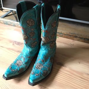 Lucchees rose boots