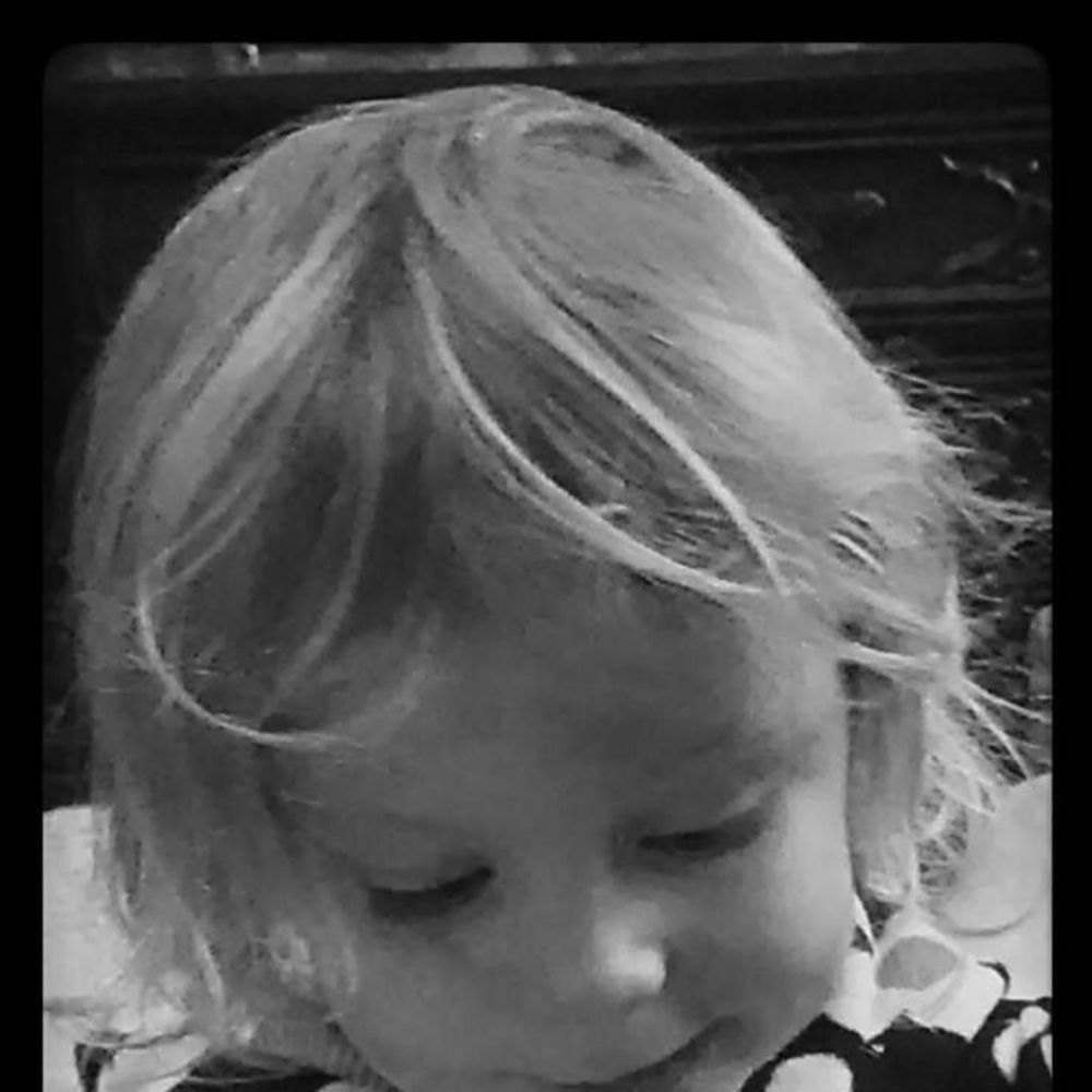 Meet your Posher, Dana