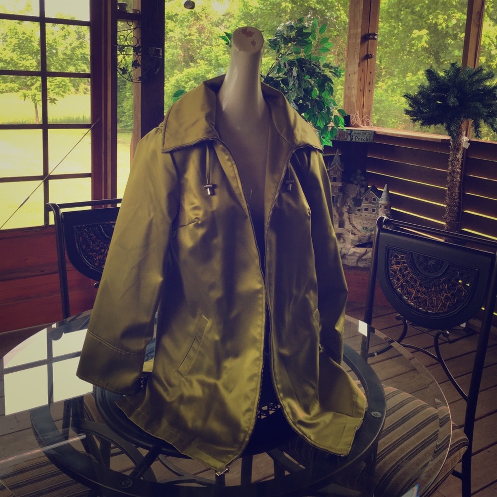 Dennis Basso hooded jacket