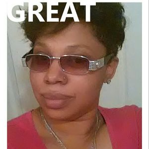 Meet your Posher, Sheila