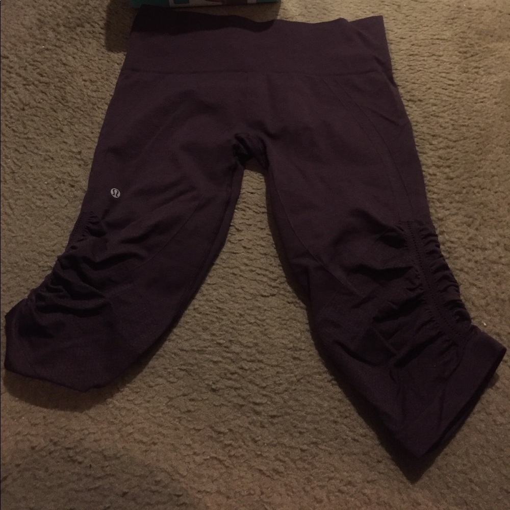 Lululemon crops! Size 10.