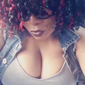 Meet your Posher, Pamela