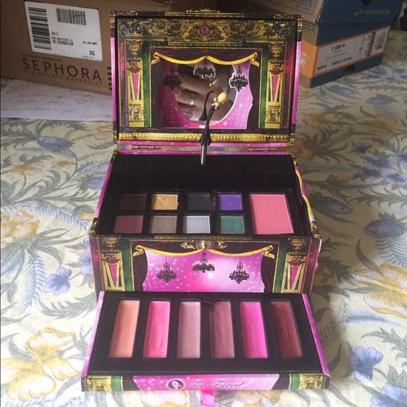 Too Faced World Domination 74