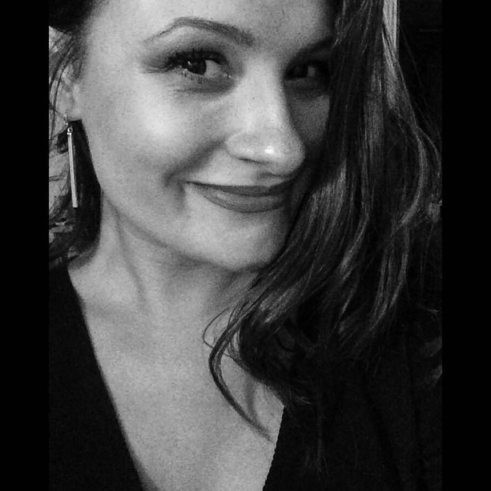 Meet your Posher, Cori, a Top 10% Seller!