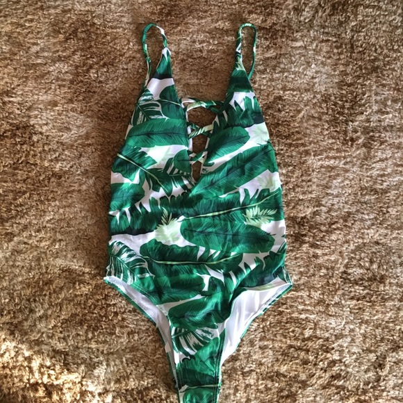🌴Palm Leaf Criss-Cross One Piece Swimsuit - Picture 5 of 8