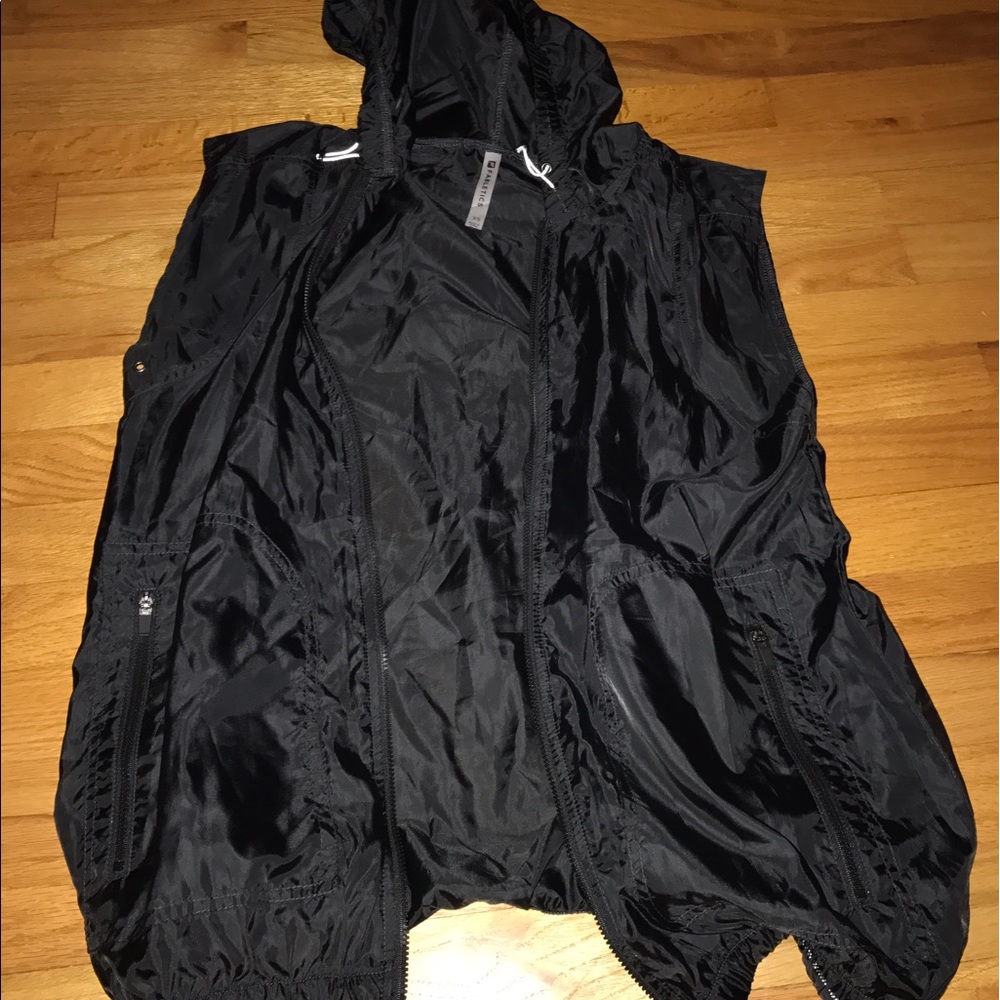 Wind Breaker