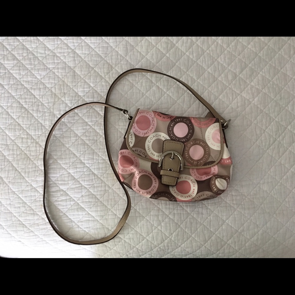 Coach cross body New no tags authentic.