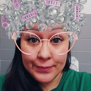 Meet your Posher, Rebecca