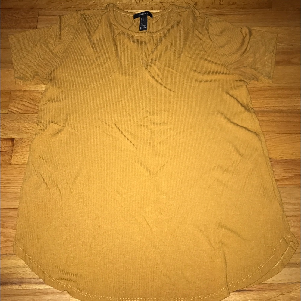 Tee
