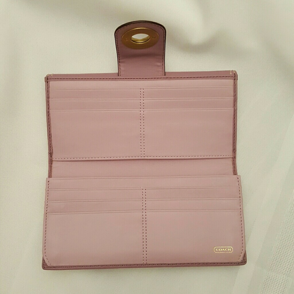 Coach Wallet - Picture 5 of 8