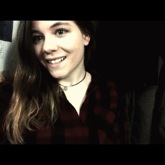 Meet your Posher, Paige - Picture 1 of 1