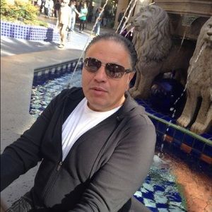 Meet your Posher, Andrew