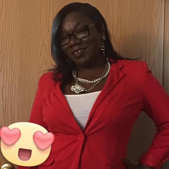 Meet your Posher, Nina - Picture 1 of 1