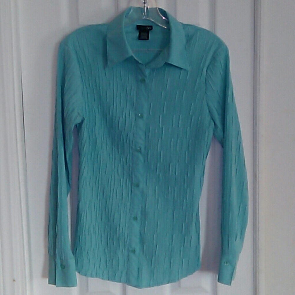 East 5th Ladies button down shirt❤️❤️