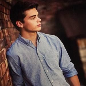 Meet your Posher, Dylan