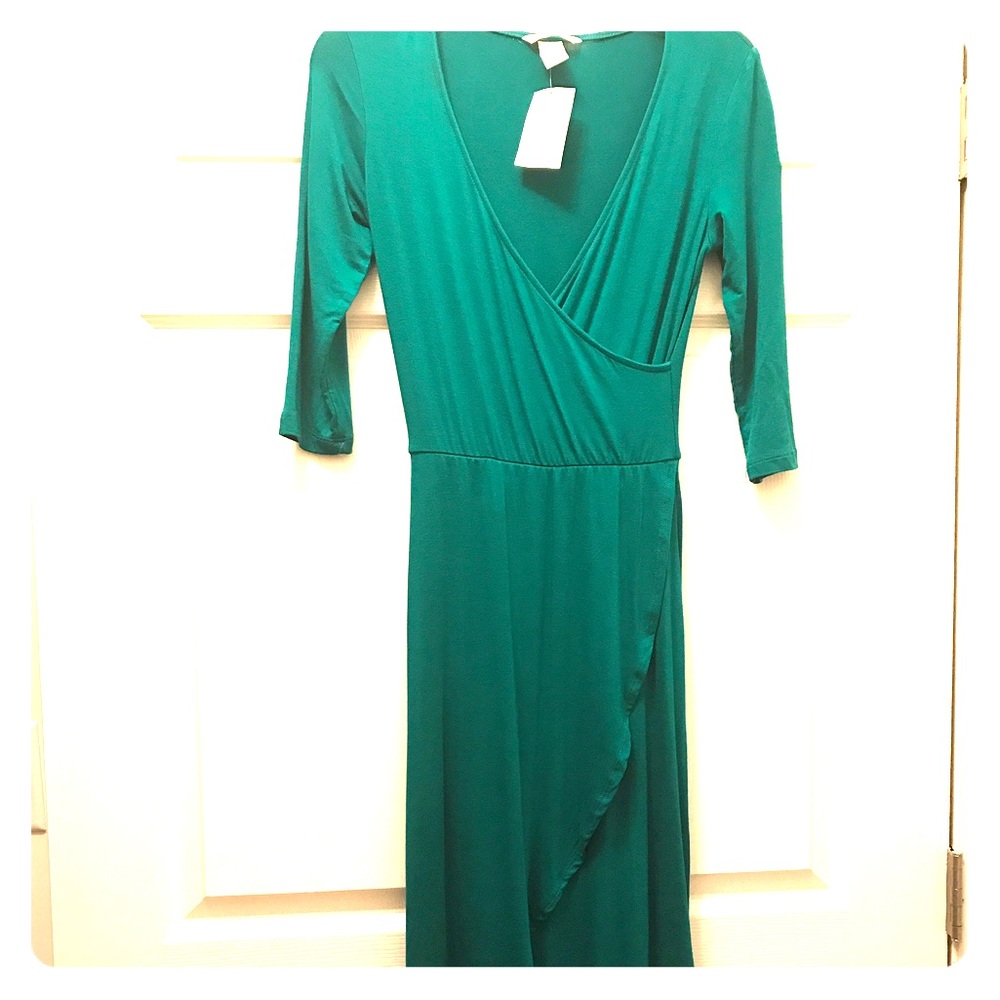 H&M Green Wrap dress 💃