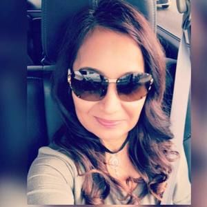 Meet your Posher, Urmi