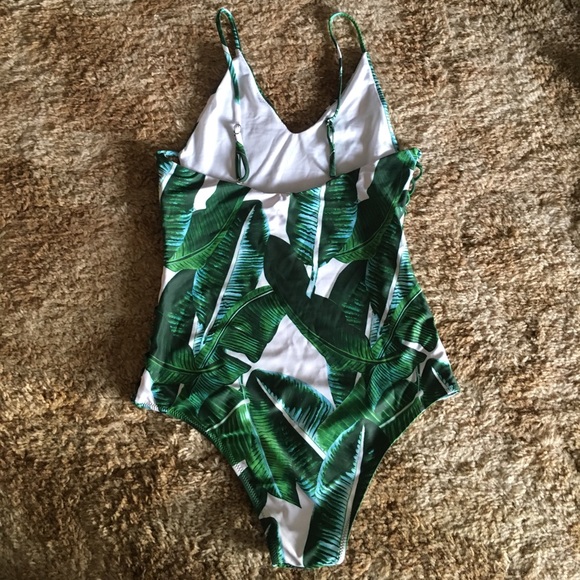 🌴Side Cut-out One Piece🌴 - Picture 4 of 5