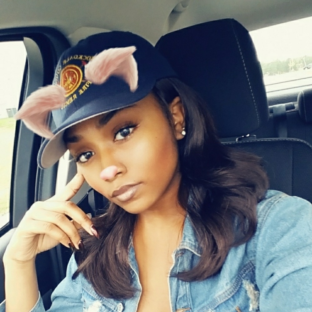 Meet your Posher, Arielle