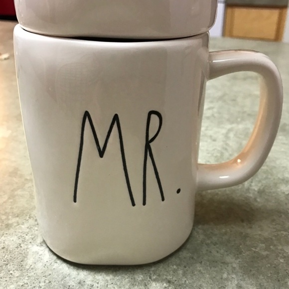 Rae Dunn mugs - Picture 3 of 4