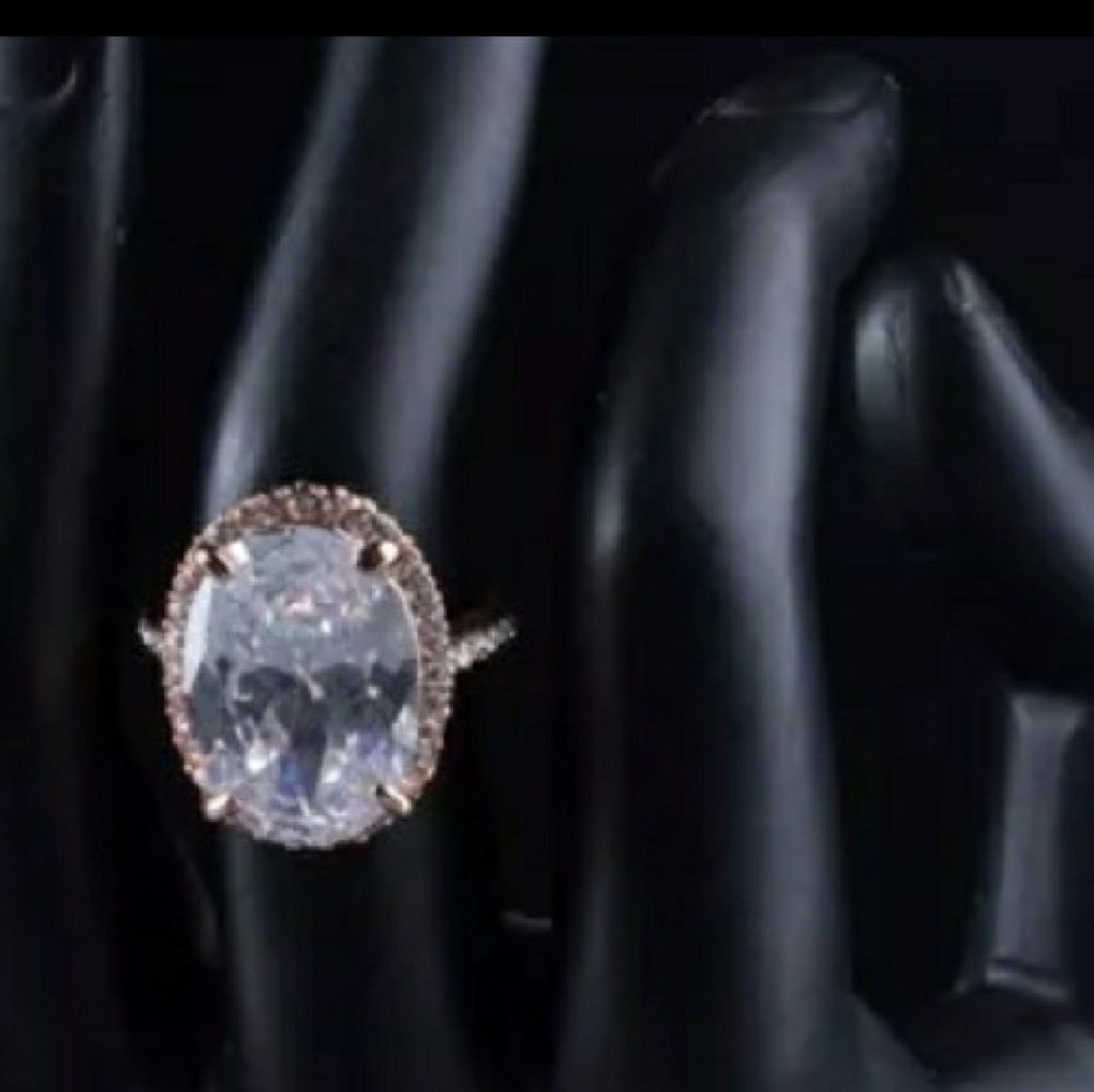 Sale🎉🎉5.5Ct Oval Engagement Cocktail Ring