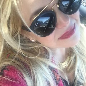 Meet your Posher, Barbara