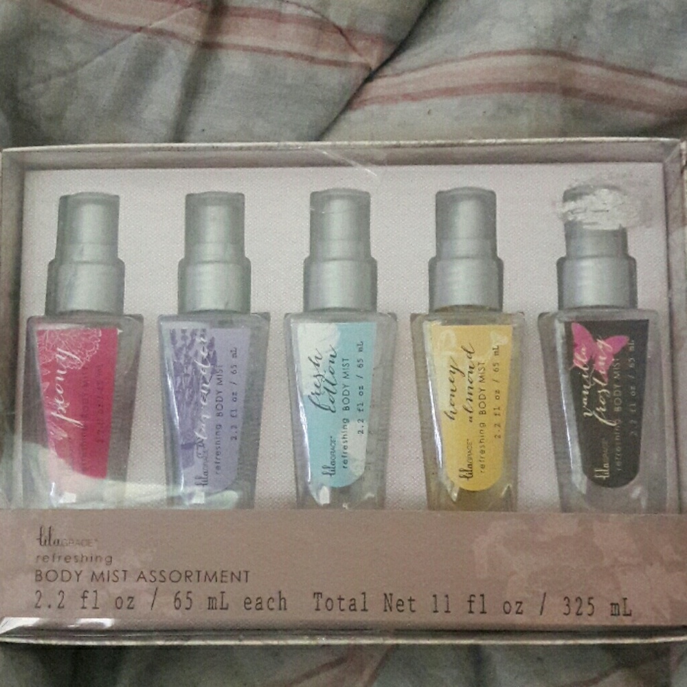 Body Mist Assortment  (perfumes)!!